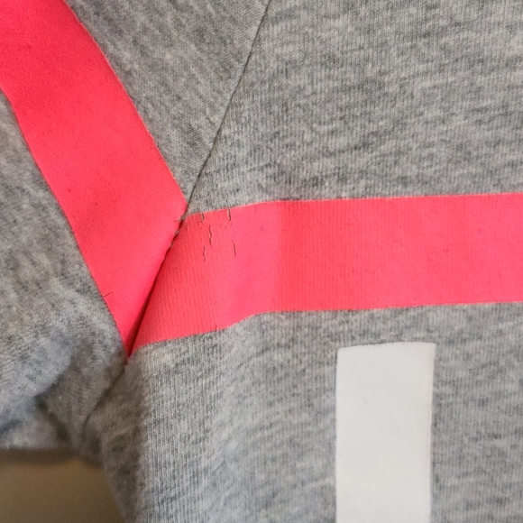 PINK Gray Tee - Picture 7 of 8